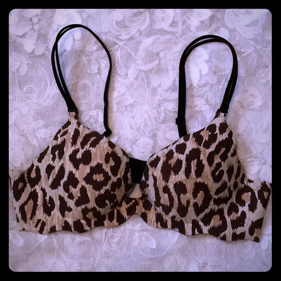 Victoria's Secret Other - Victoria’s Secret Very Sexy Push Up Bra